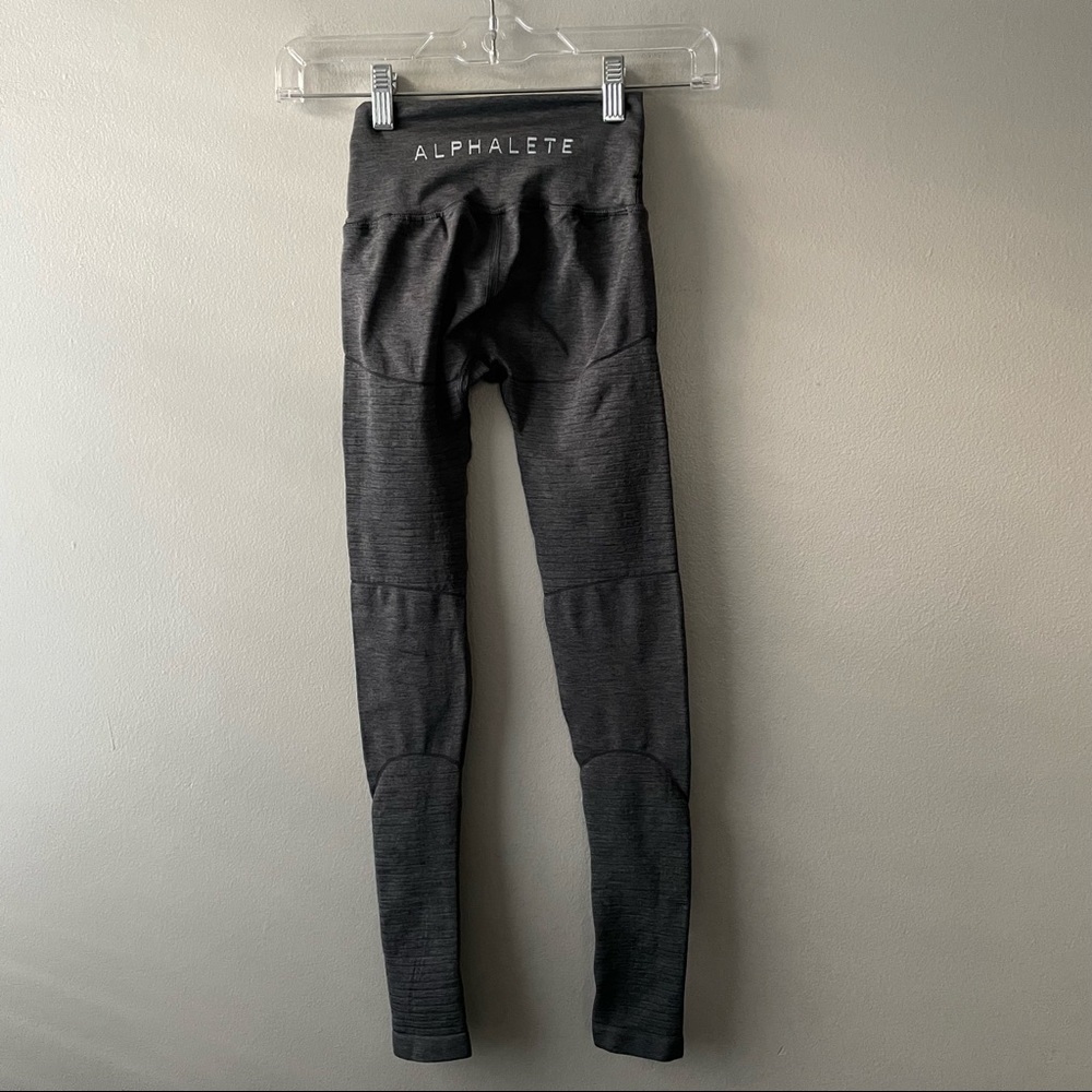 Alphalete legging - Picture 2 of 9
